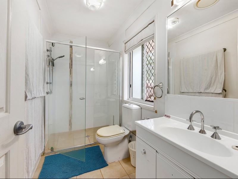 8 Augusta Court, Albany Creek QLD 4035