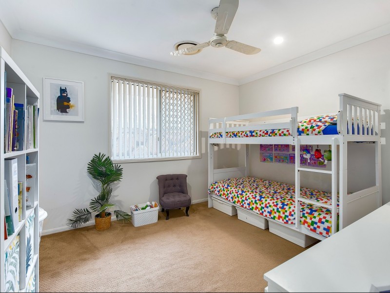 8 Augusta Court, Albany Creek QLD 4035