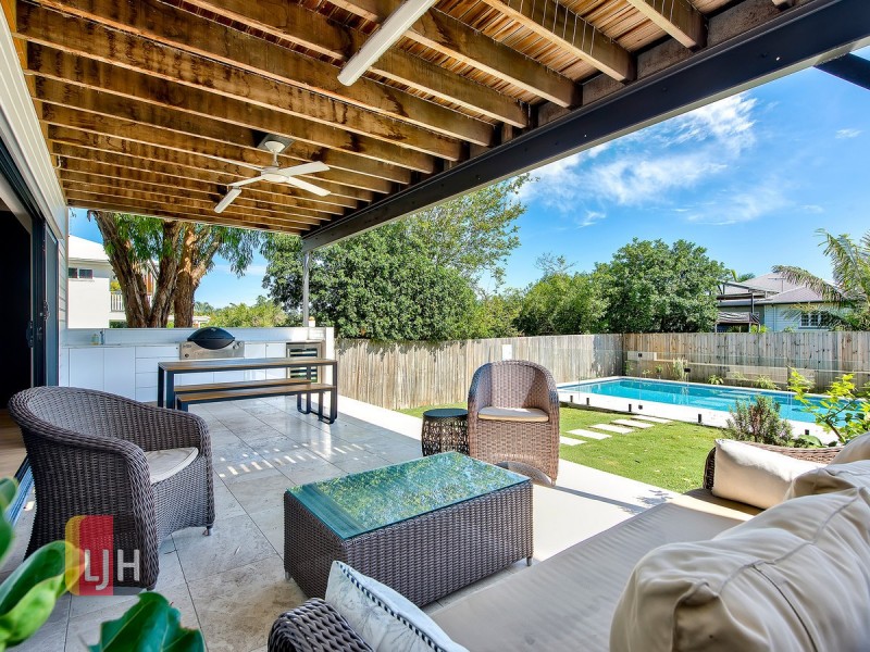 26 Twelfth Avenue, Kedron QLD 4031