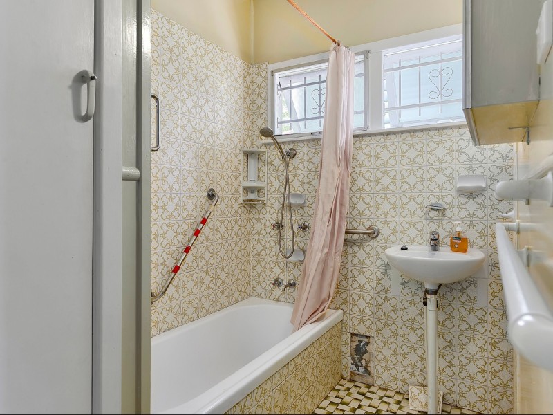 312 Webster Road, Stafford Heights QLD 4053