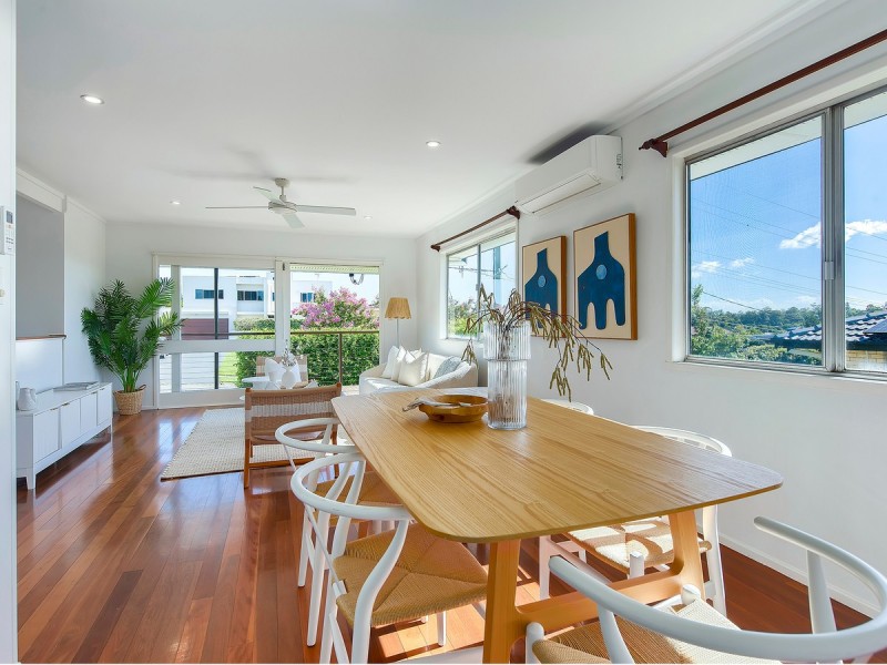 64 Flockton Street, Stafford Heights QLD 4053