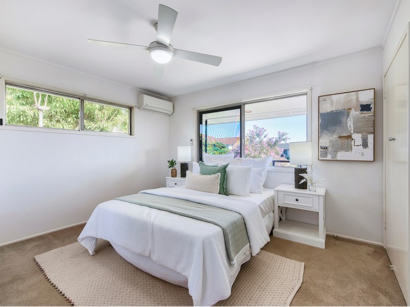 64 Flockton Street, Stafford Heights QLD 4053