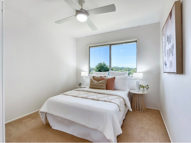 64 Flockton Street, Stafford Heights QLD 4053