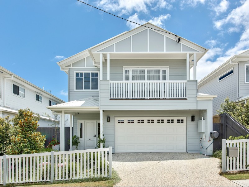 11 School Road, Stafford QLD 4053