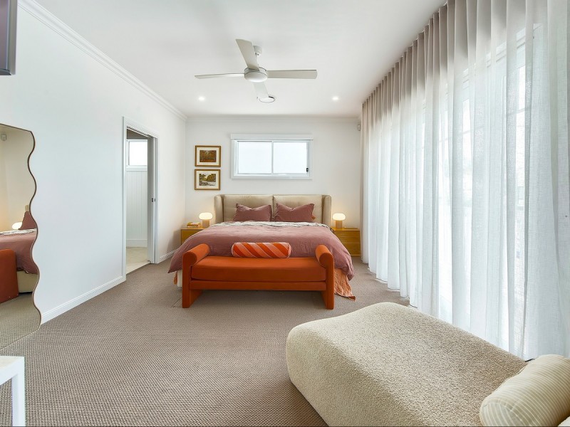 11 School Road, Stafford QLD 4053