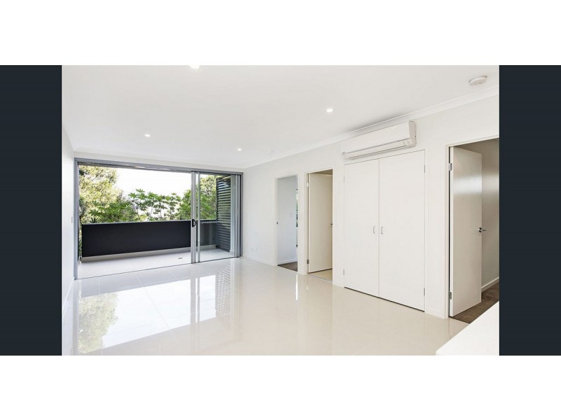301/19 Isedale Street, Wooloowin QLD 4030