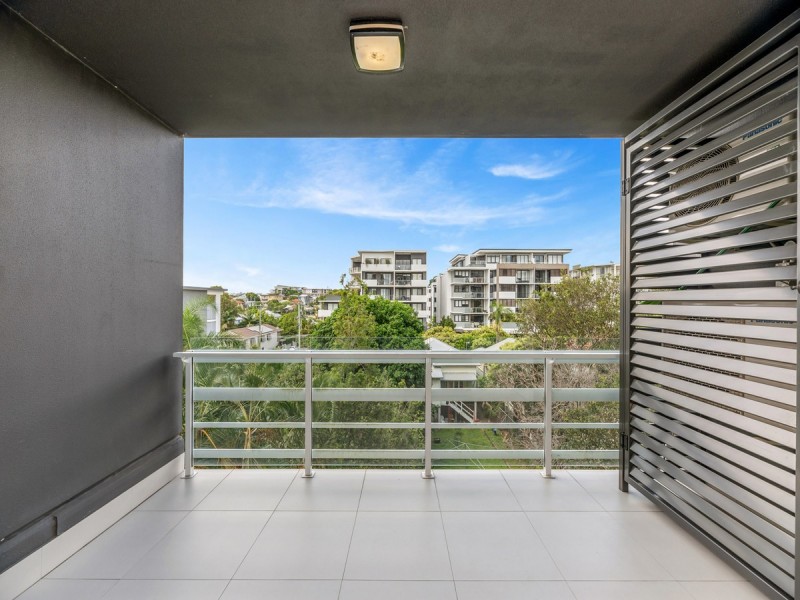 301/19 Isedale Street, Wooloowin QLD 4030