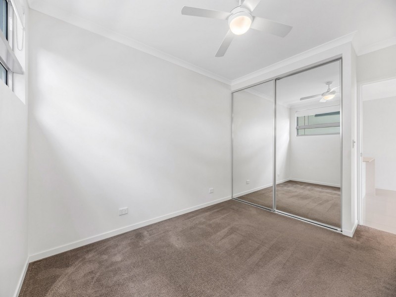 301/19 Isedale Street, Wooloowin QLD 4030