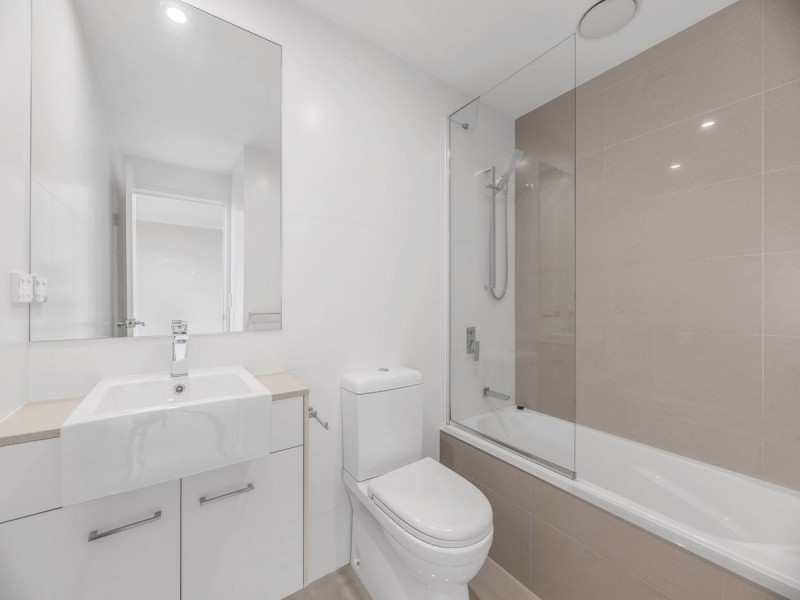 301/19 Isedale Street, Wooloowin QLD 4030