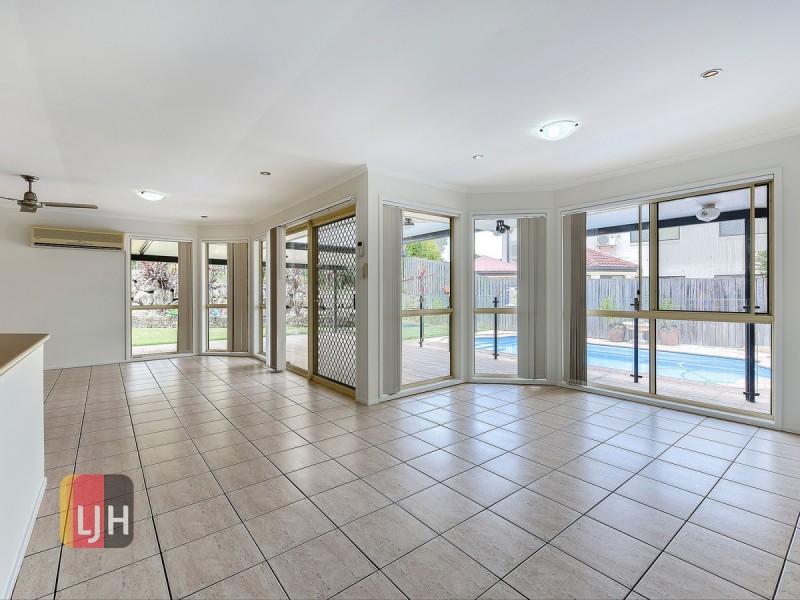 7 Harlow Place, Mcdowall QLD 4053