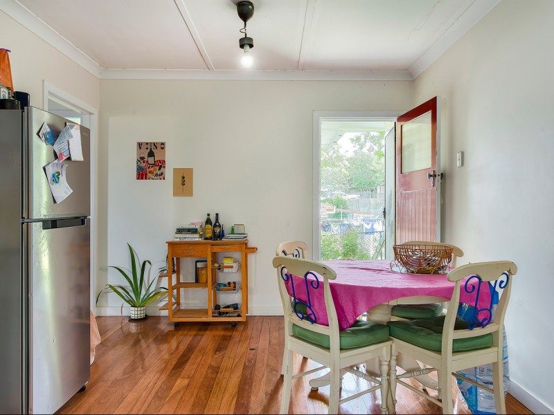 27 Thuruna Street, Stafford QLD 4053