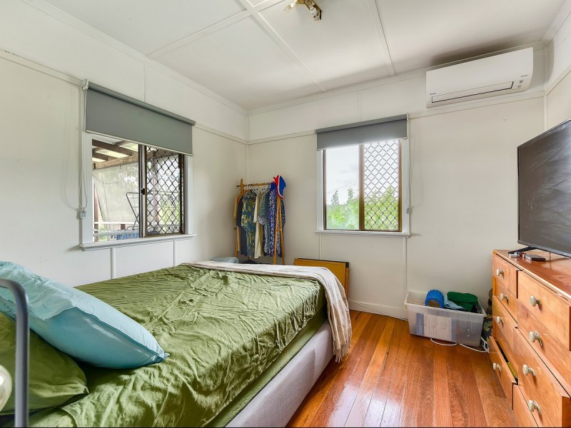 27 Thuruna Street, Stafford QLD 4053
