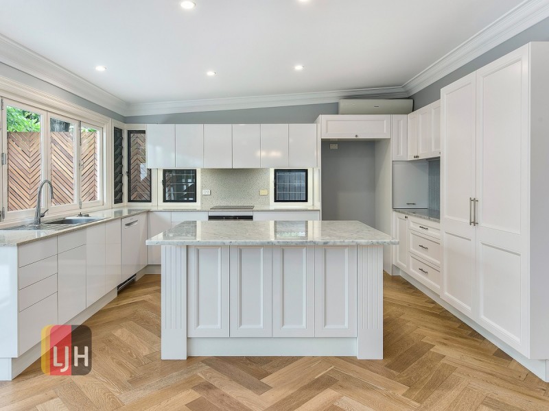 24 Tindal Street, Gordon Park QLD 4031