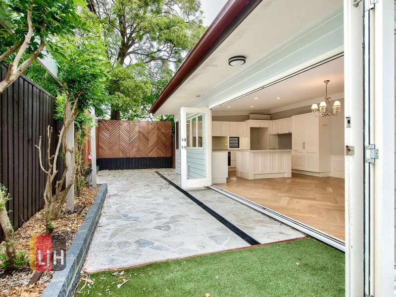 24 Tindal Street, Gordon Park QLD 4031