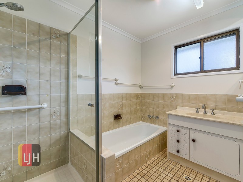 3 Parton Street, Stafford Heights QLD 4053