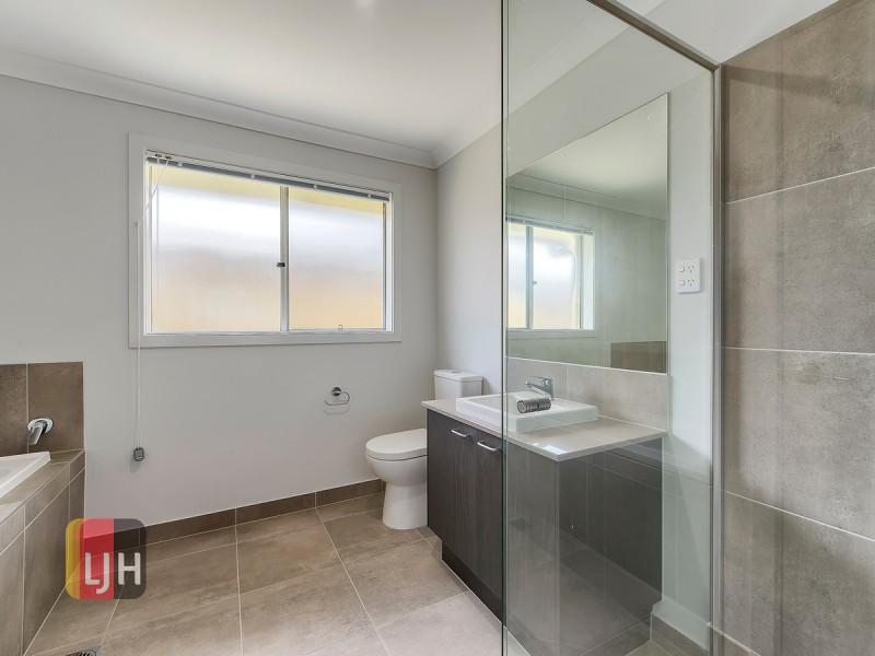 4B Cowie Street, Carseldine QLD 4034