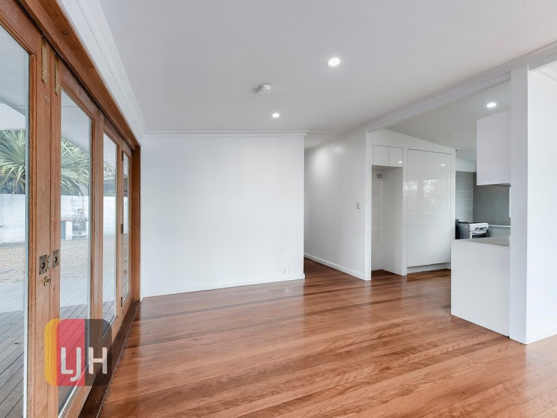 10 Sarina Street, Stafford Heights QLD 4053