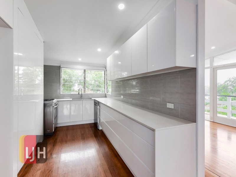 10 Sarina Street, Stafford Heights QLD 4053