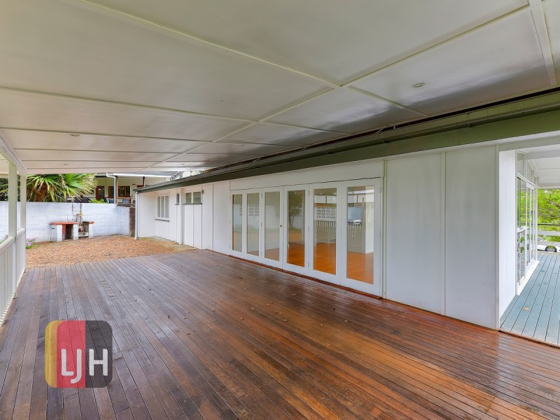 10 Sarina Street, Stafford Heights QLD 4053