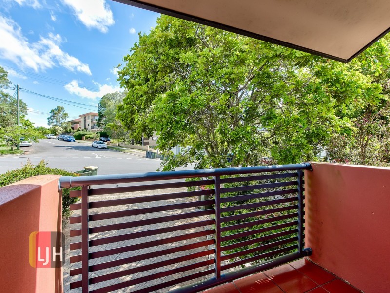 Unit 4/73 Erneton Street, Newmarket QLD 4051