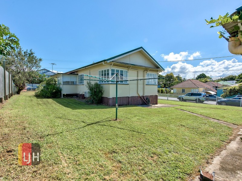 65 Strathmore Street, Kedron QLD 4031
