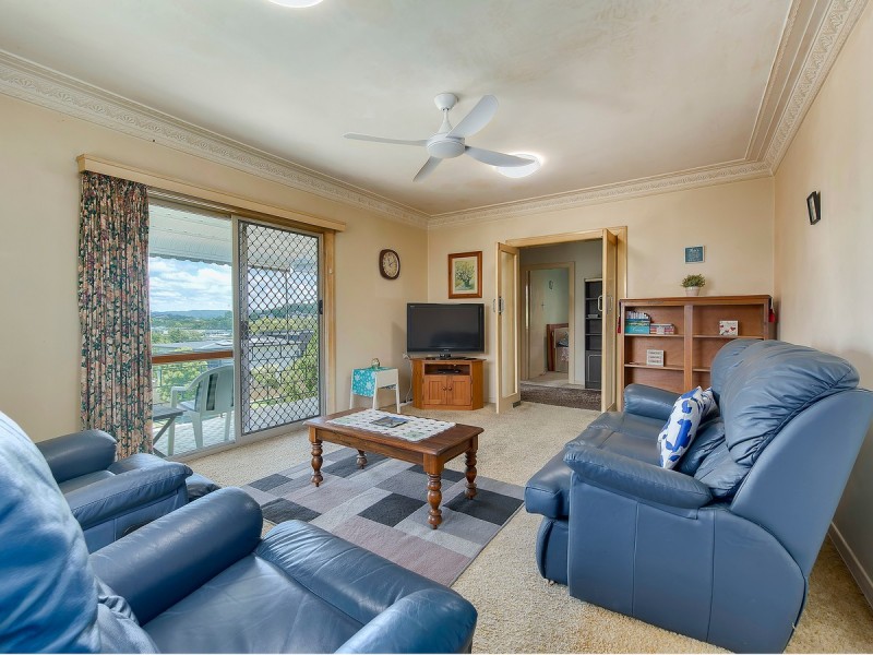 41 Burrowa Street, Stafford QLD 4053