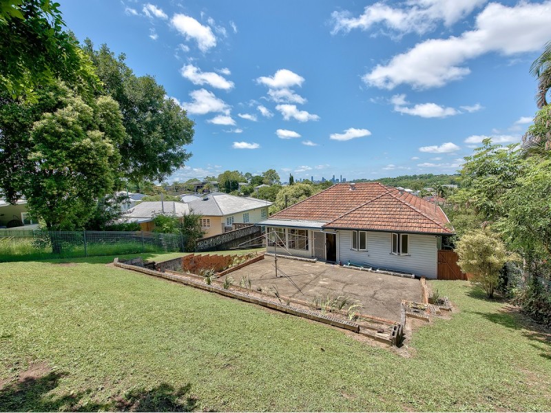 41 Burrowa Street, Stafford QLD 4053