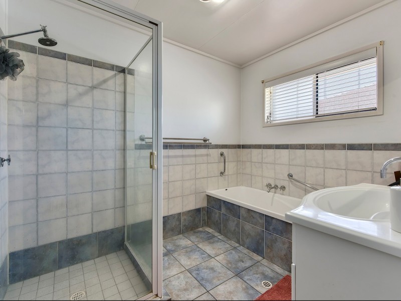 17 Achilles Street, Kedron QLD 4031