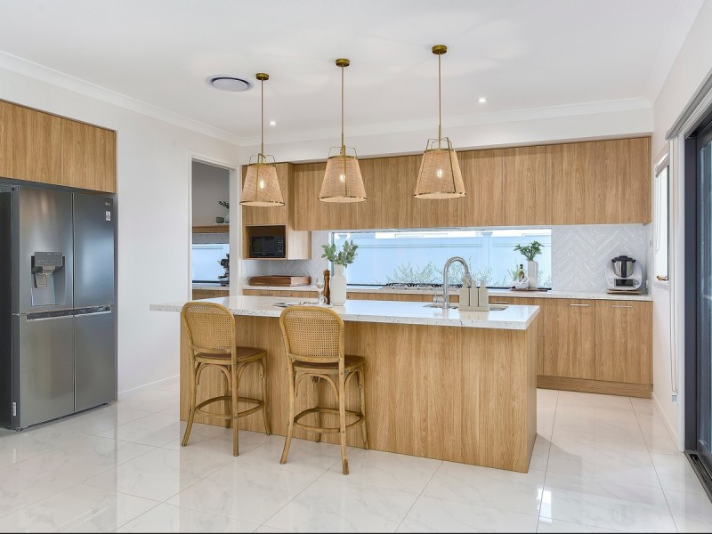 57 Desertrose Crescent, Bridgeman Downs QLD 4035