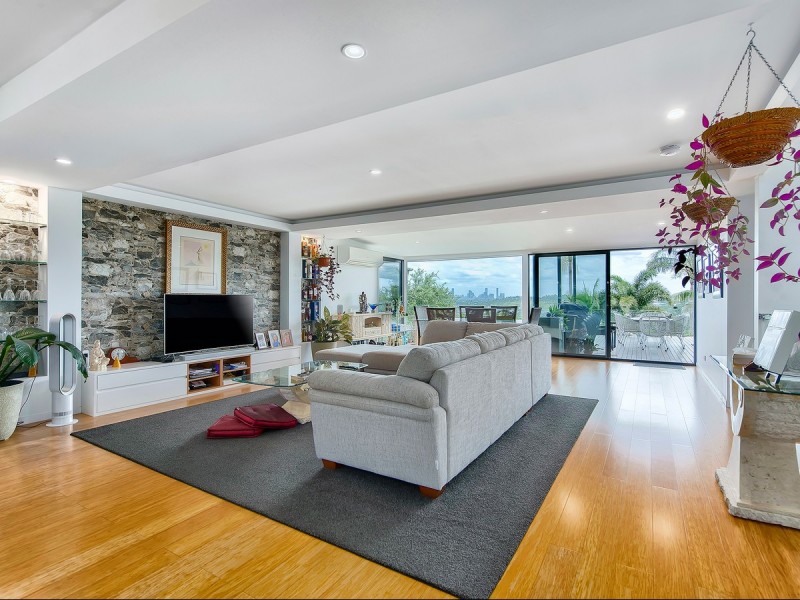 32 Caratel Street, Stafford Heights QLD 4053