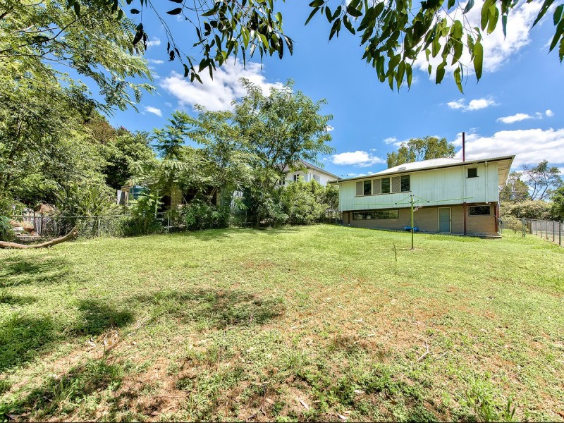 26 Matthews Street, Stafford QLD 4053