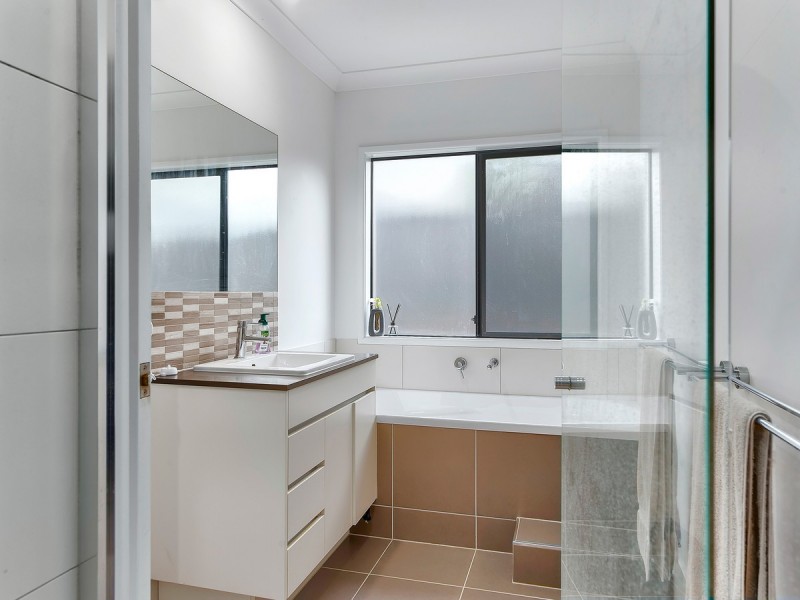 47 Pangeza Street, Stafford Heights QLD 4053