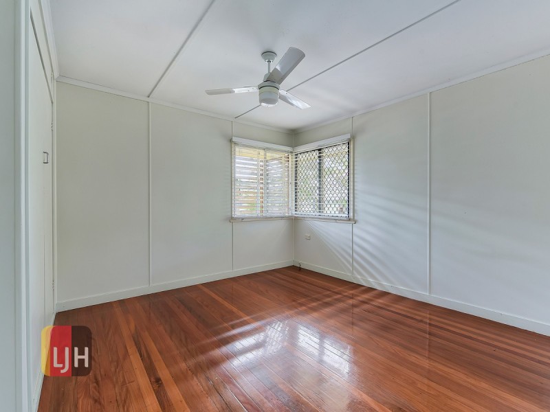 28 Armfield Street, Stafford QLD 4053