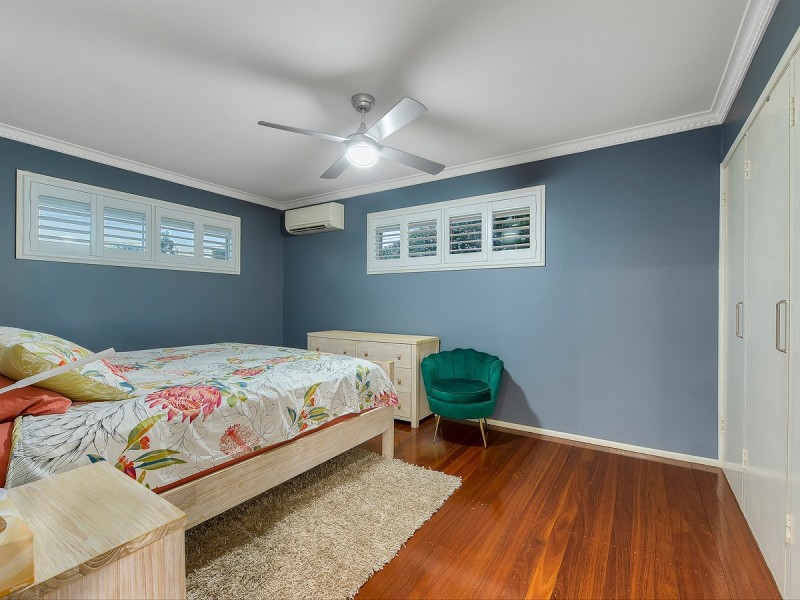 69 Maundrell Terrace, Chermside West QLD 4032