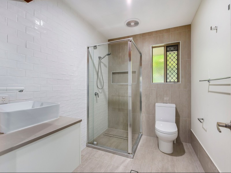 5 Gypsy Court, Eatons Hill QLD 4037