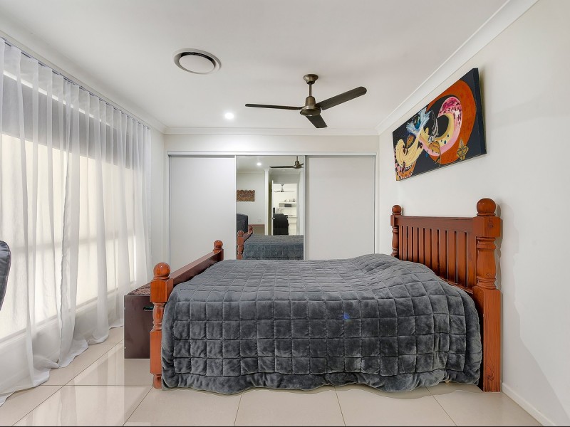 5 Gypsy Court, Eatons Hill QLD 4037