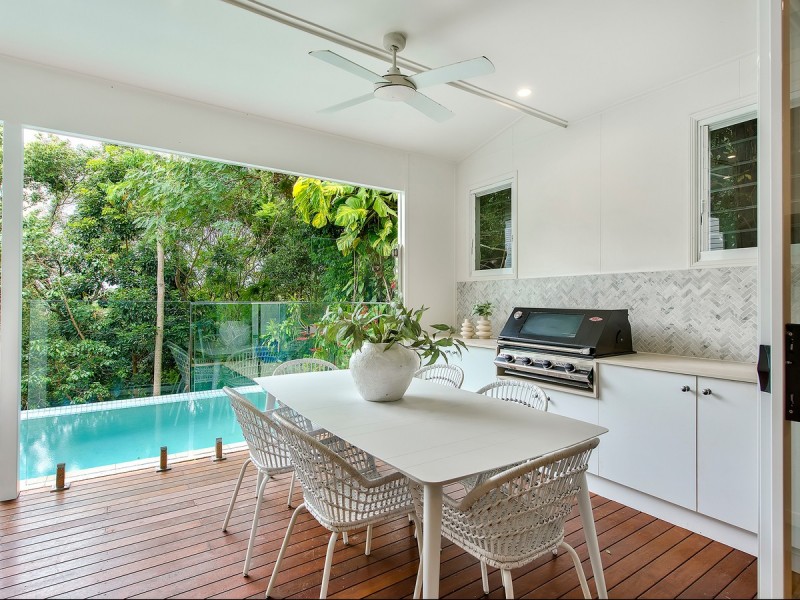 60 Willmington Street, Newmarket QLD 4051