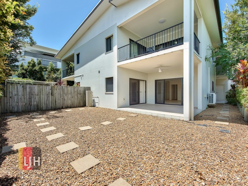 2/45 Birdwood Street, Zillmere QLD 4034