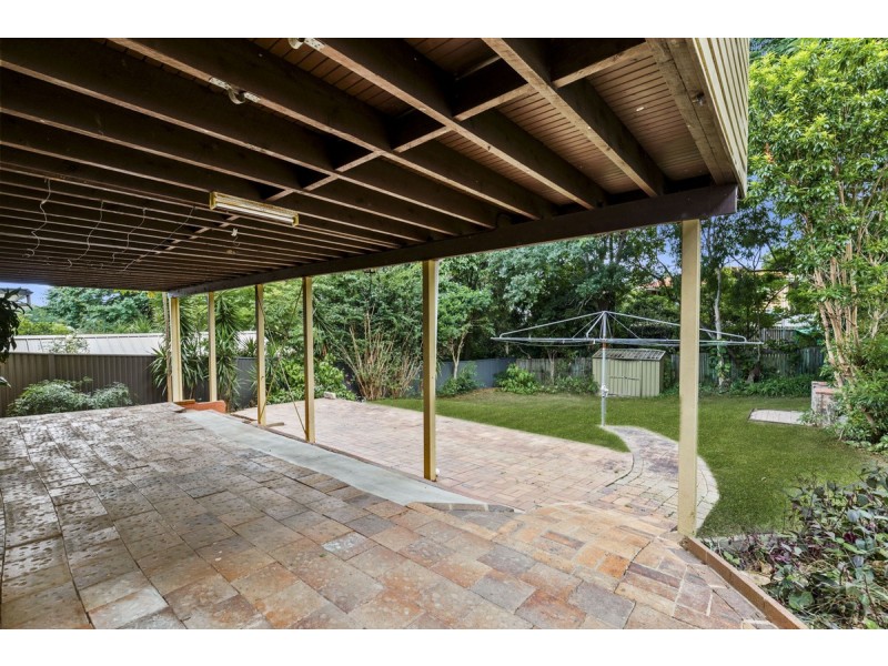 16 Doulton Street, Stafford Heights QLD 4053