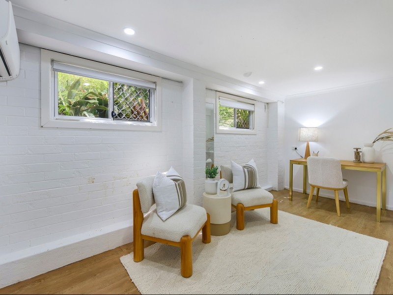 1 Euratha Street, Stafford Heights QLD 4053