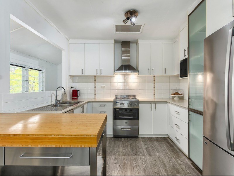 29 Gatwick Street, Stafford Heights QLD 4053