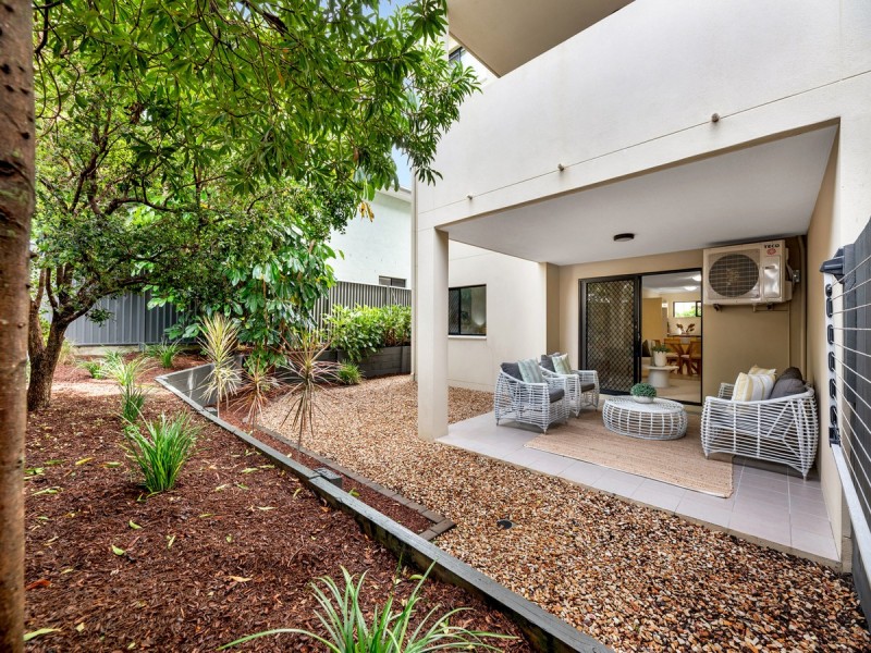 2/84 Brookfield Road, Kedron QLD 4031