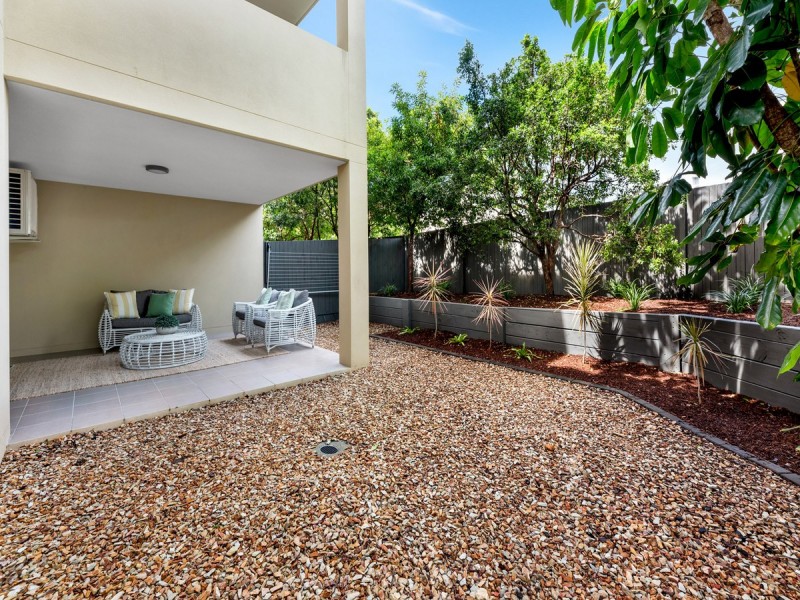 2/84 Brookfield Road, Kedron QLD 4031