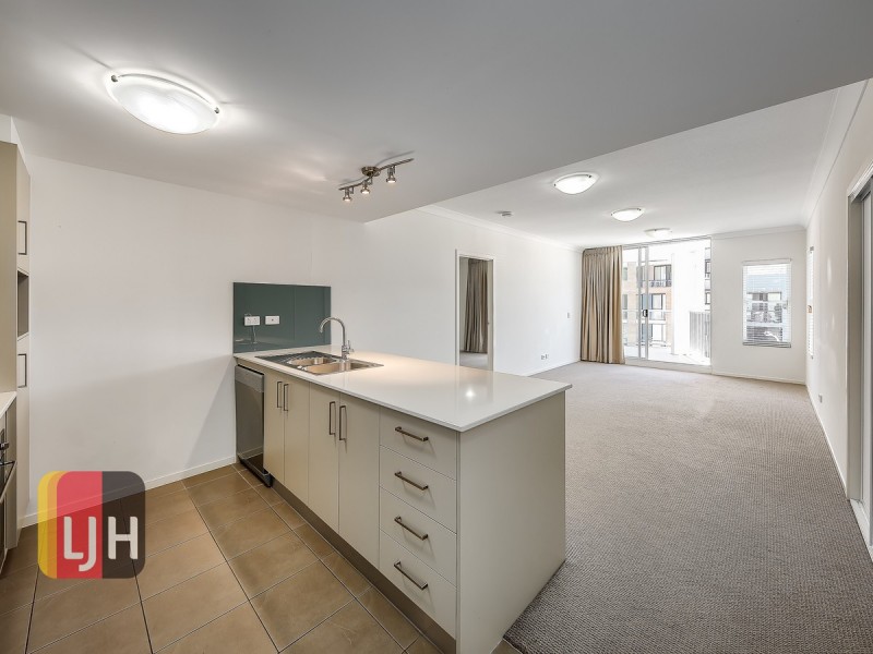 39/51 Playfield Street, Chermside QLD 4032