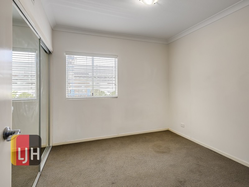 39/51 Playfield Street, Chermside QLD 4032