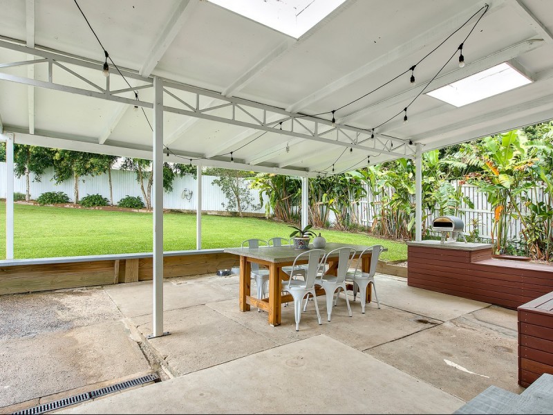 61 Falkirk Street, Stafford Heights QLD 4053