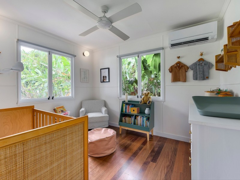 61 Falkirk Street, Stafford Heights QLD 4053