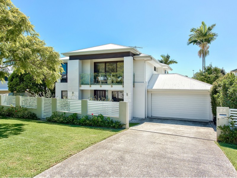 24 Fourteenth Avenue, Kedron QLD 4031