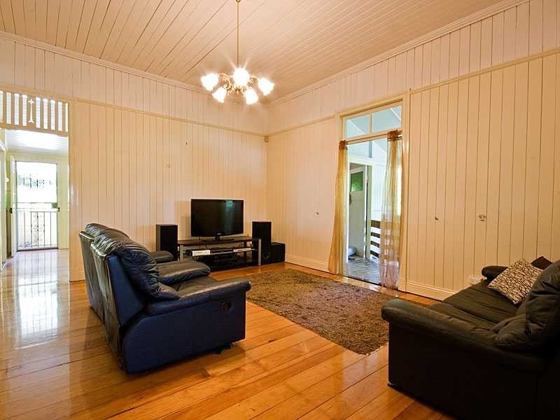 30 Aberleigh Road, Herston QLD 4006