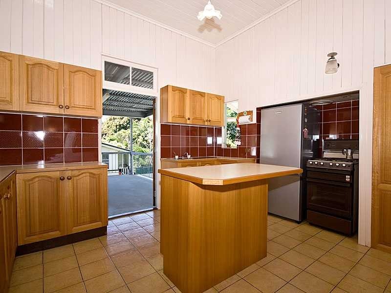 30 Aberleigh Road, Herston QLD 4006